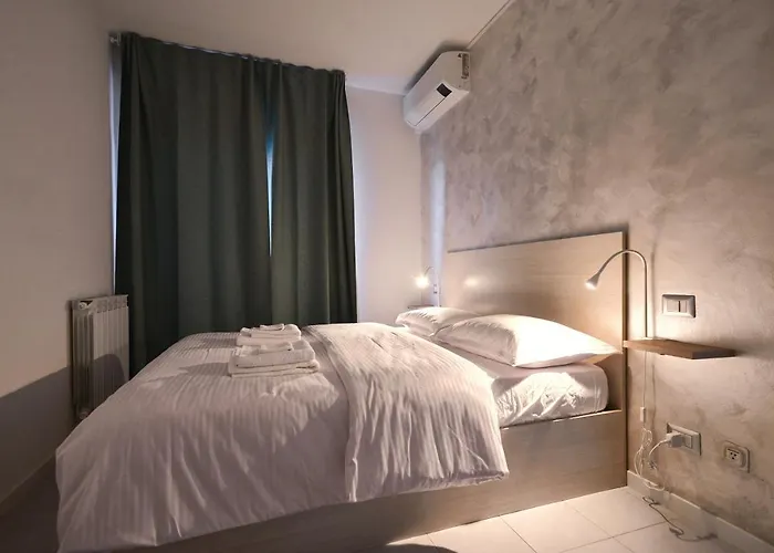Apartment Forum III